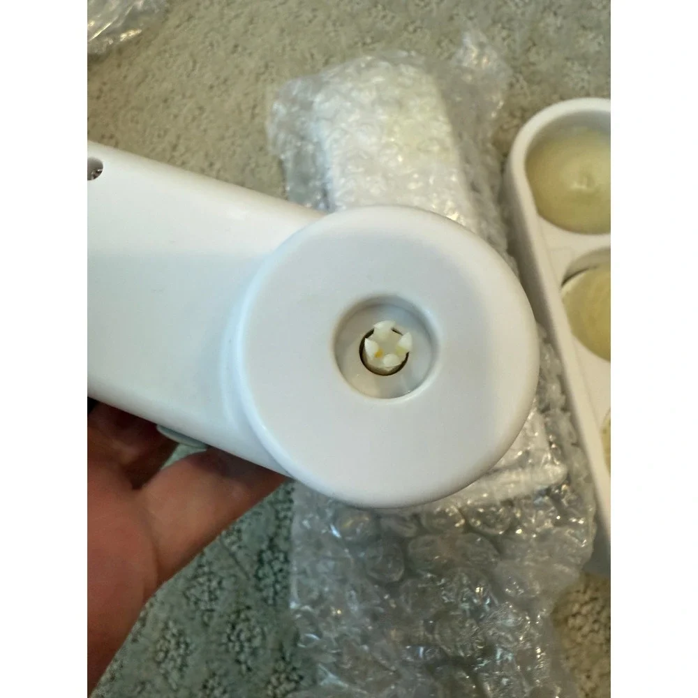 2 New rotating facial cleaners‎ Spin with brushes